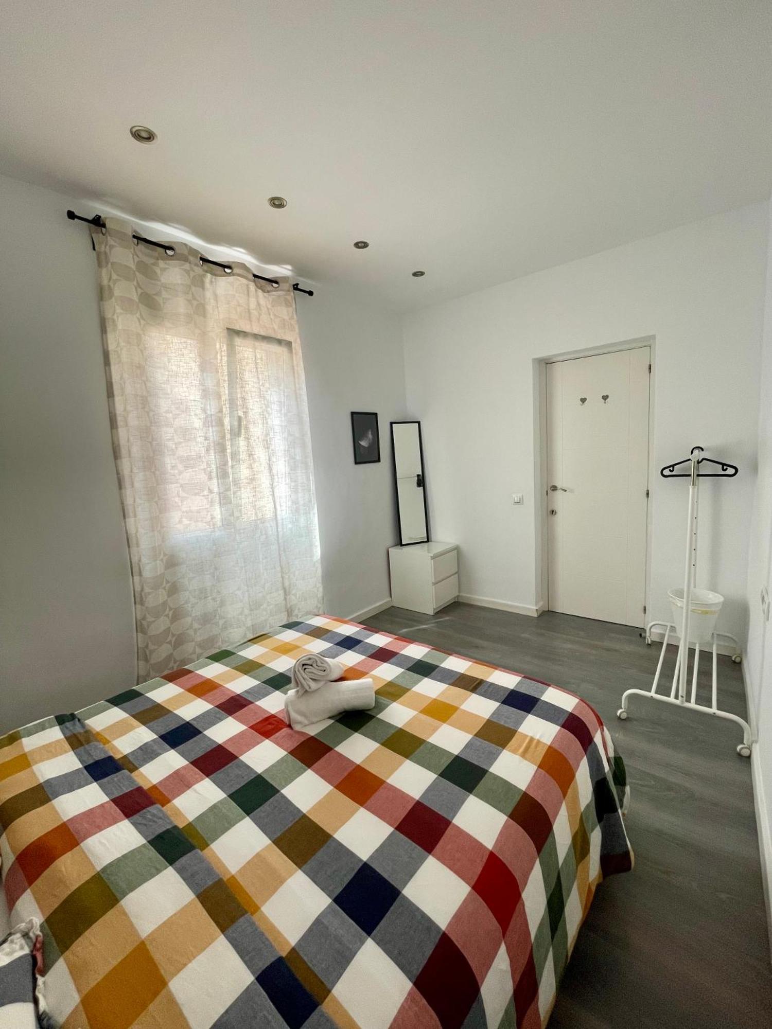 Guesthouse Барселона Экстерьер фото