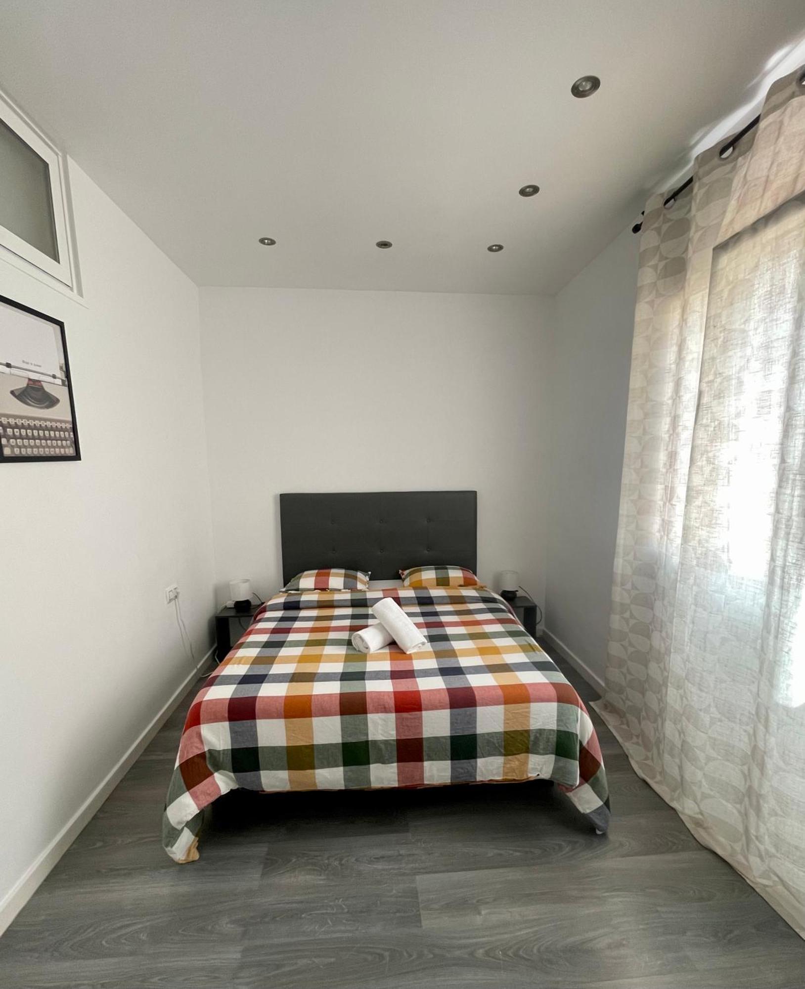 Guesthouse Барселона Экстерьер фото
